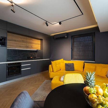 Topaz Beachfront Apartment Варна Екстер'єр фото