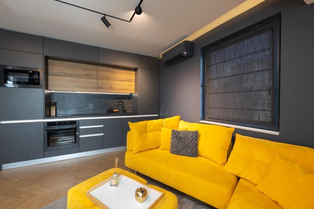 Topaz Beachfront Apartment Варна Екстер'єр фото