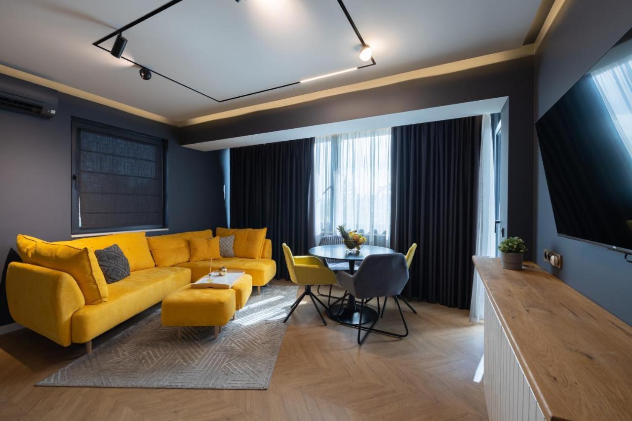 Topaz Beachfront Apartment Варна Екстер'єр фото