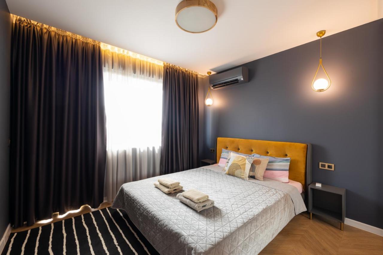 Topaz Beachfront Apartment Варна Екстер'єр фото